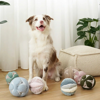 MONTI silent snuffle ball